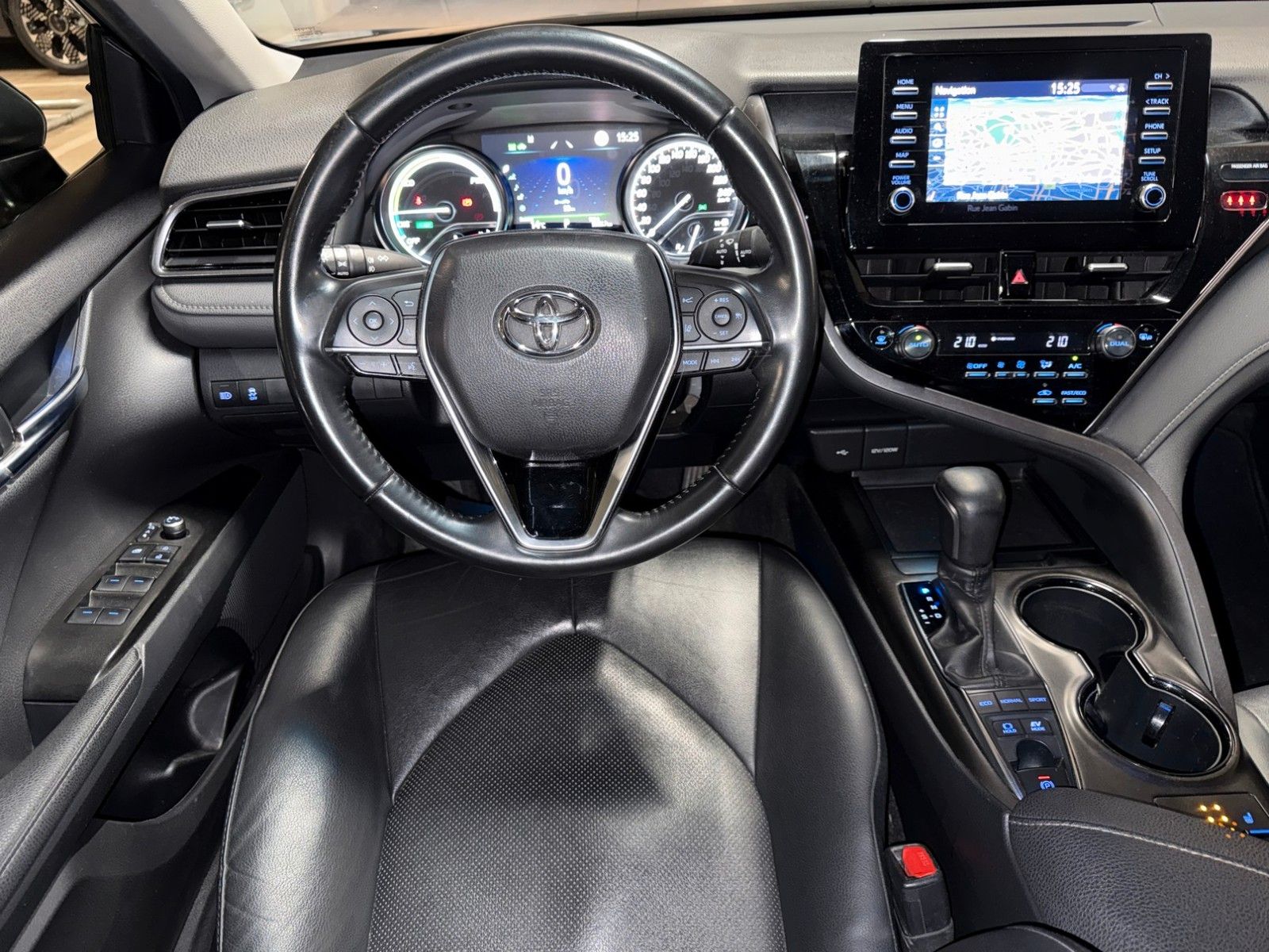 Toyota CAMRY 2.5 HYBRIDE 218CH DYNAMIC BUSINESS