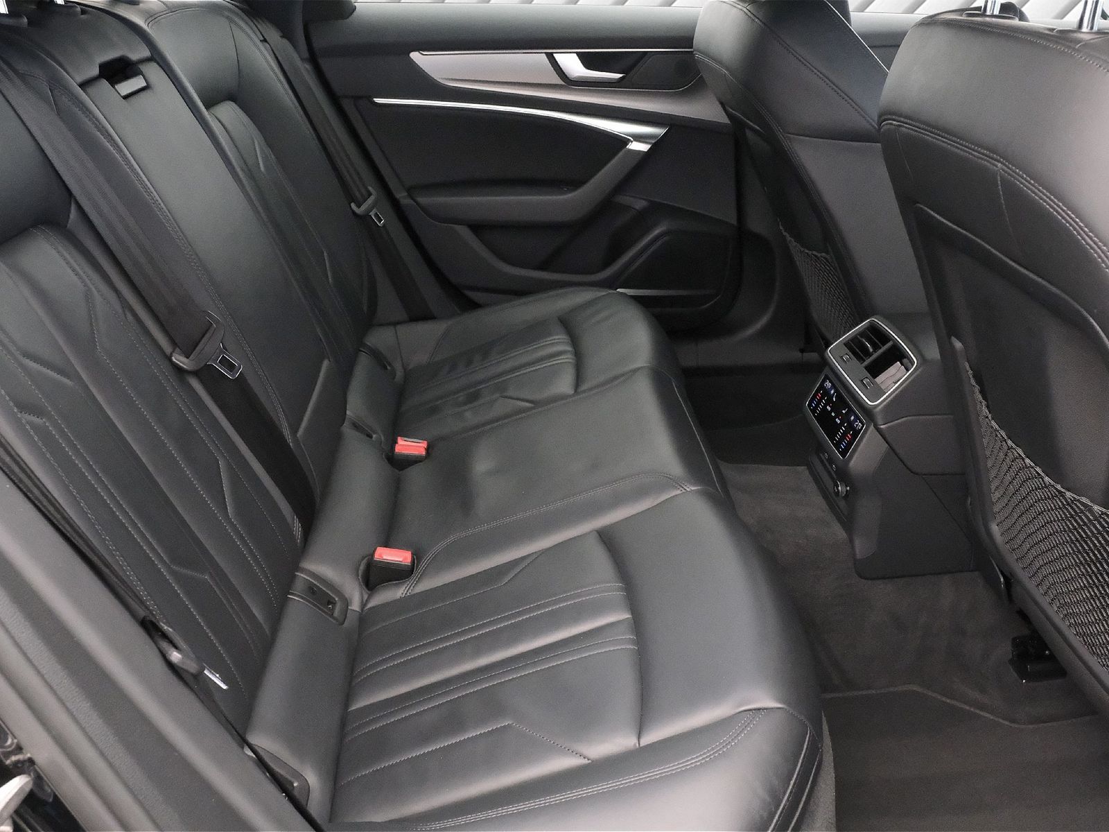 Audi A6 Avant 45 TFSI quattro sport - Samsaru's Car Outlet