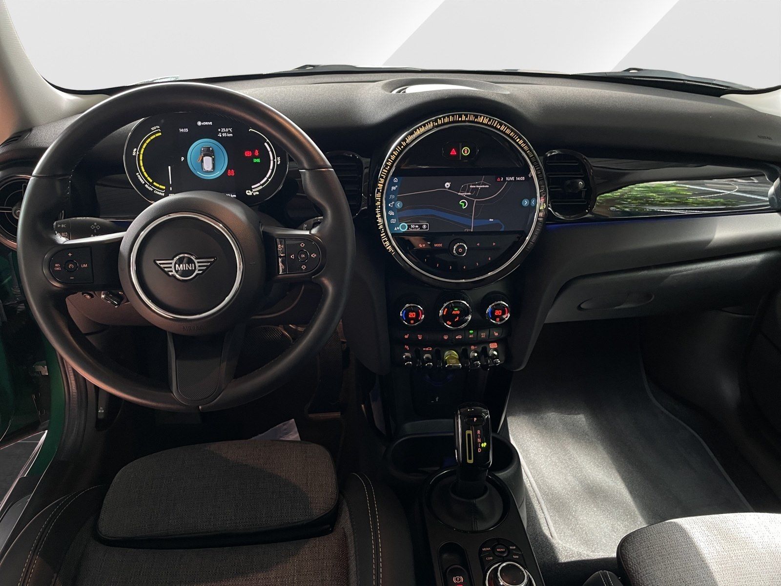 MINI Cooper SE Classic - Samsaru's Car Outlet