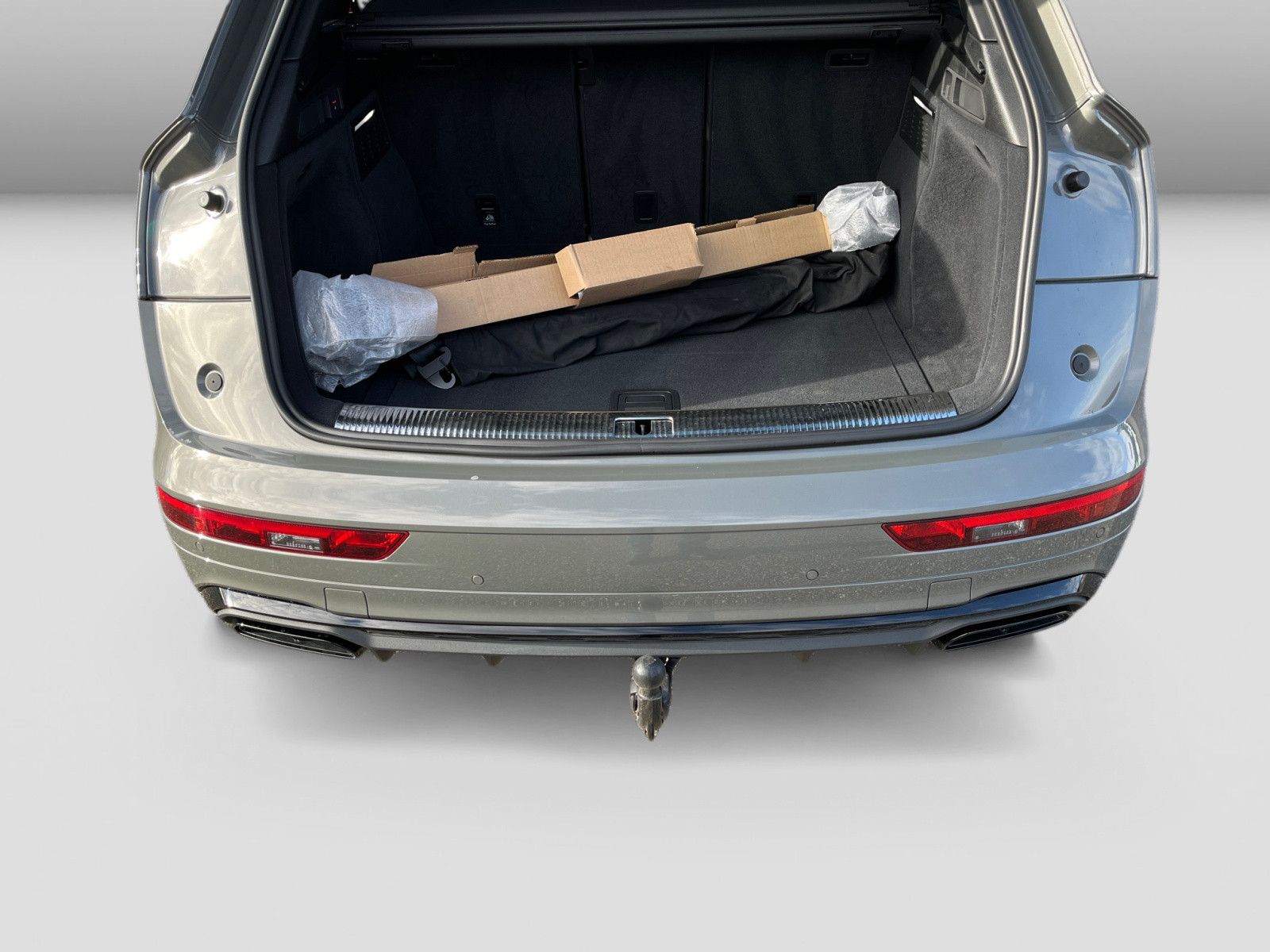 Audi Q5 40 TDI quattro s-line s-tronic - Samsaru's Car Outlet