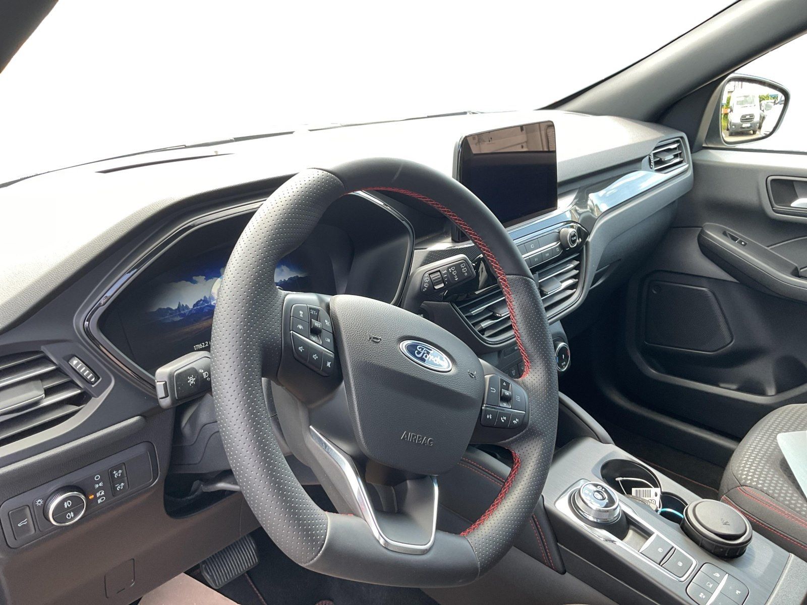 Ford Kuga 2.0 EcoBlue ST-Line - Samsaru's Car Outlet