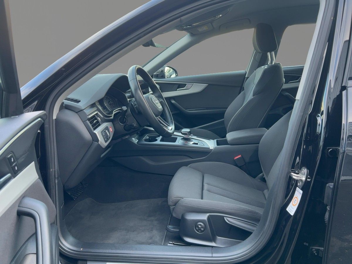 Audi A4 Limousine advanced 40 TDI qu 18 LED NAVI KEYL