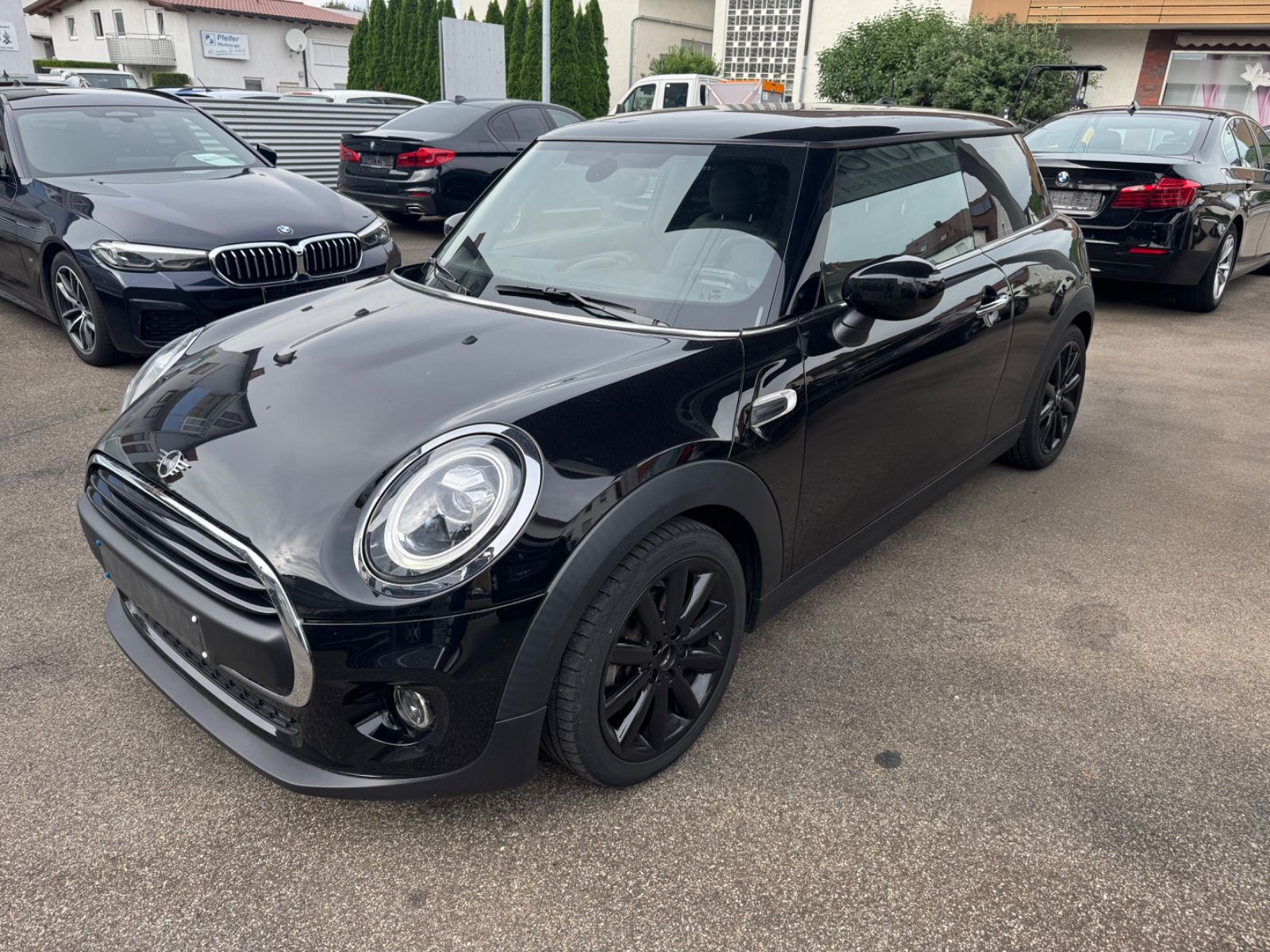 MINI One Chili - Samsaru's Car Outlet