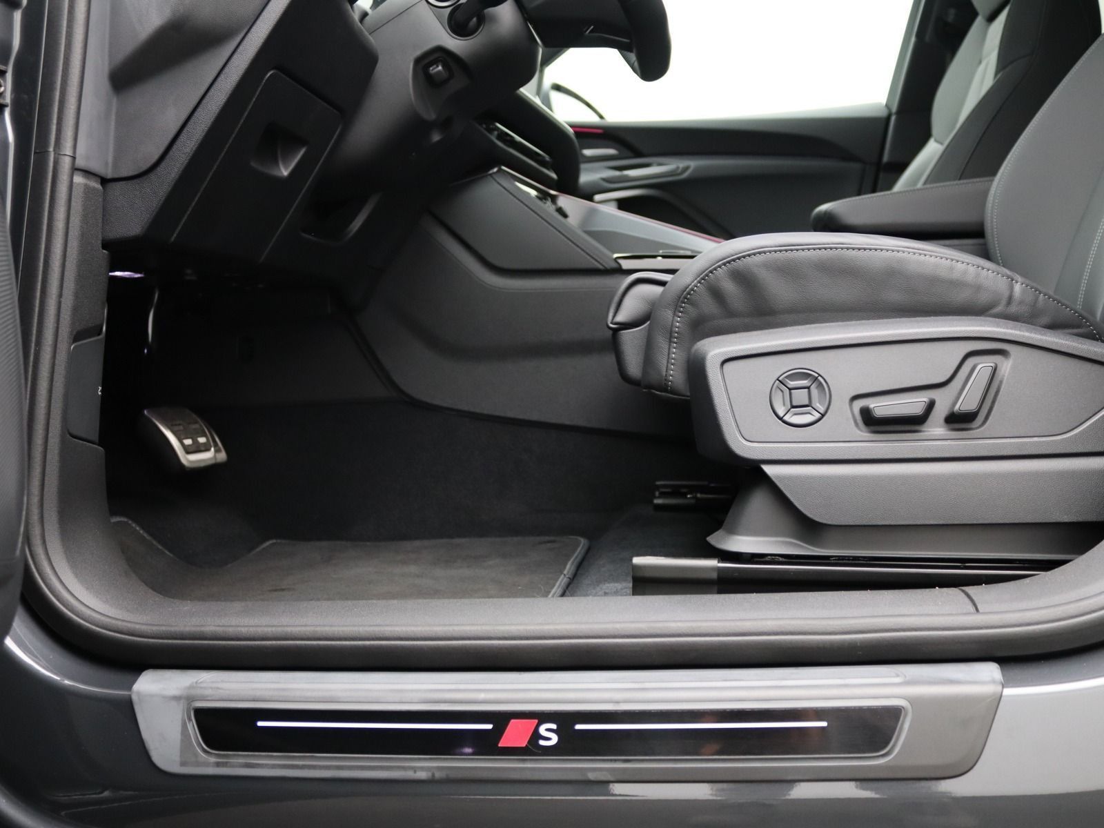 Audi Q5 Sportback S-Line TDI quattro, AHK, TechPro, O