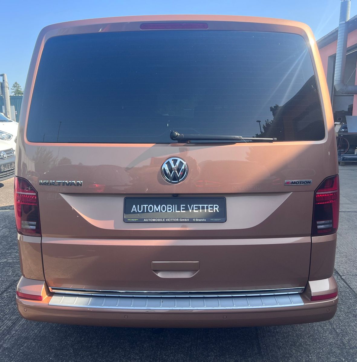 Volkswagen T6.1 Multivan Highline 4Motion - Samsaru's Car Outlet