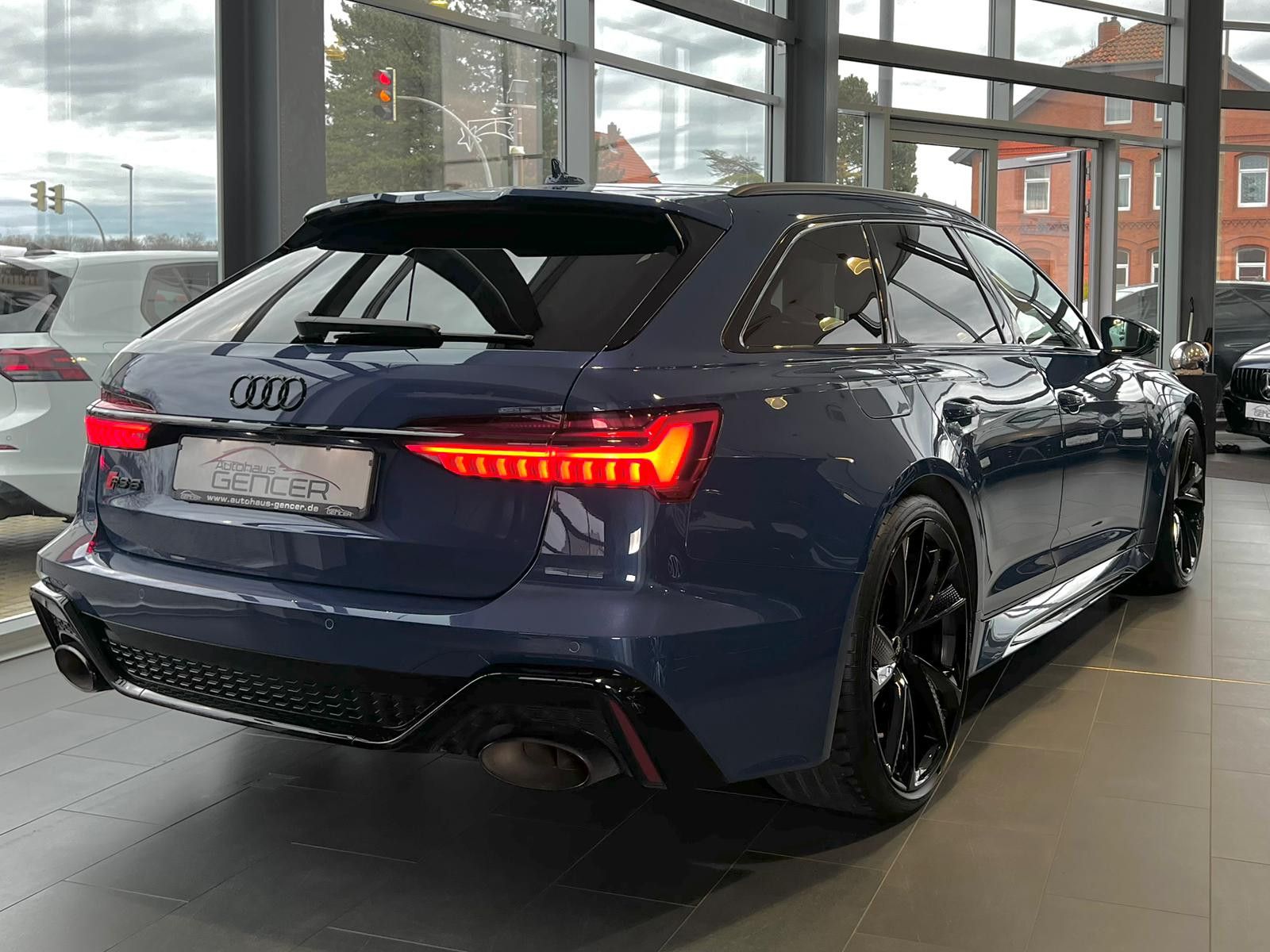 Audi RS6 qu. performance 4.0 TFSI"Laser/Head-Up/Pano"