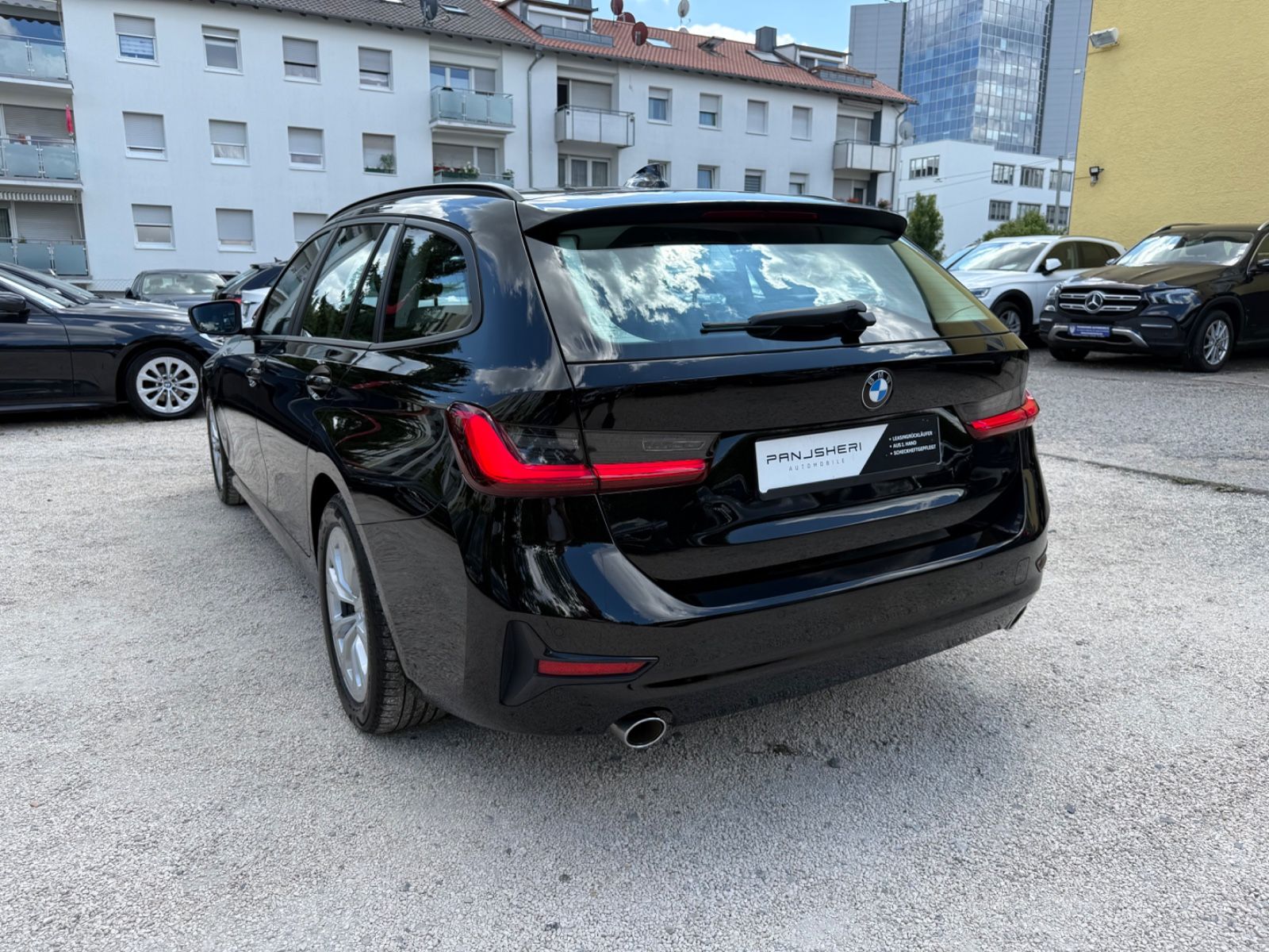 BMW 318d Touring Advantage - Samsaru's Car Outlet