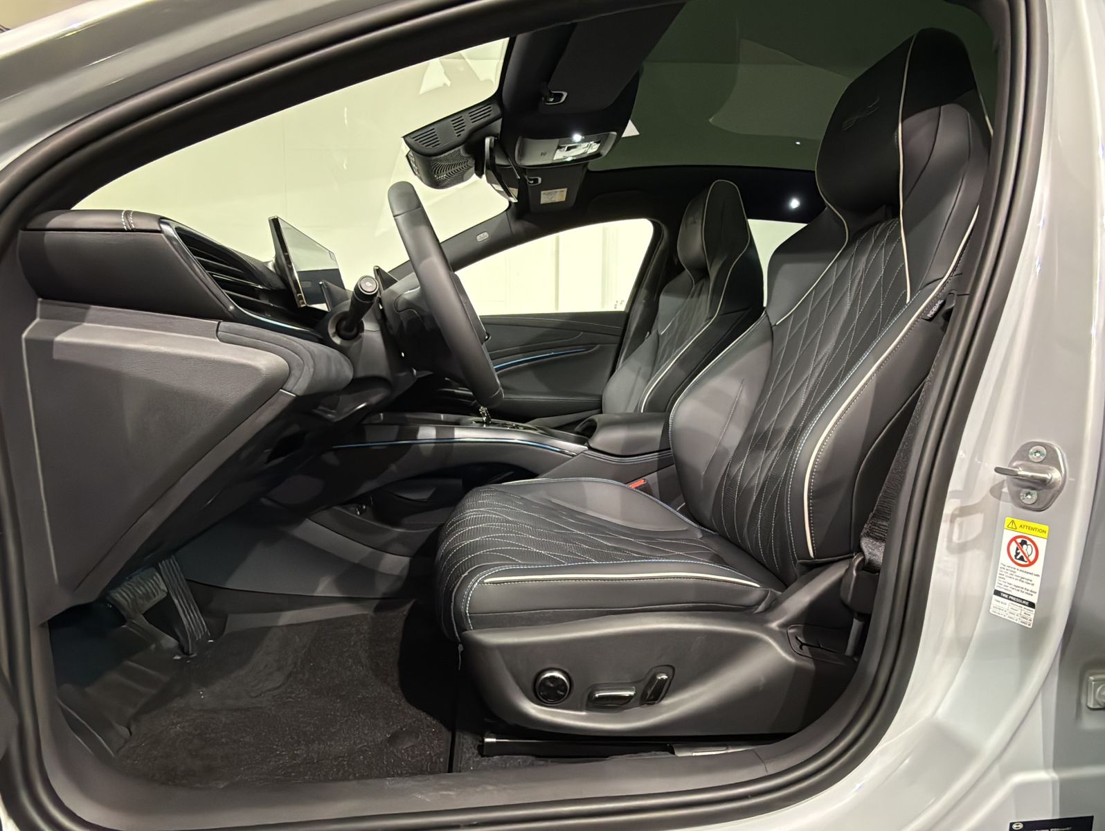 BYD Seal Design RWD PANO | 360° | SHZ | ACC | LM 19"