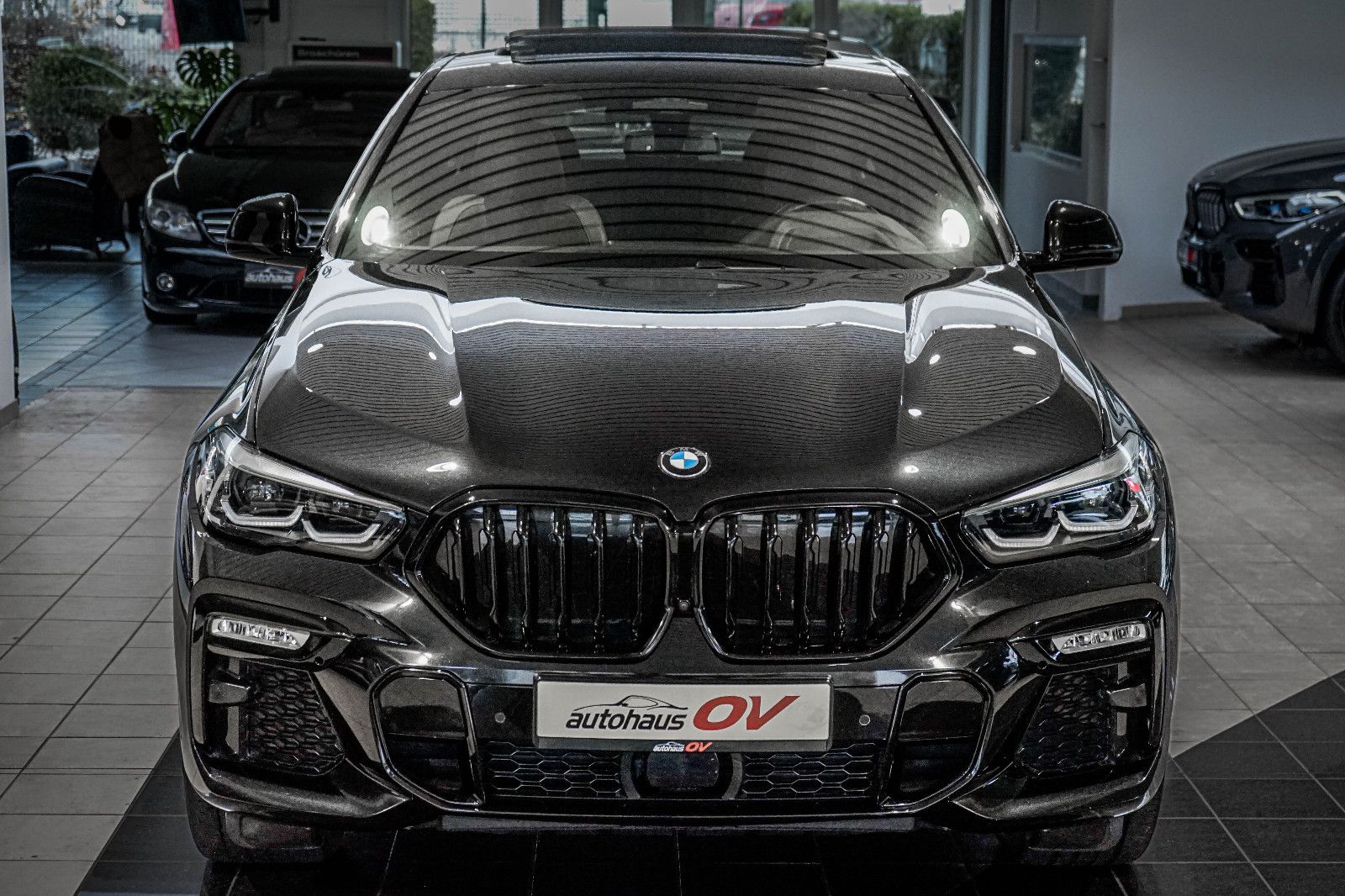 BMW X6 40xd M Sport*3xTV*Carbon*Massage*ACC*PanoSKY*