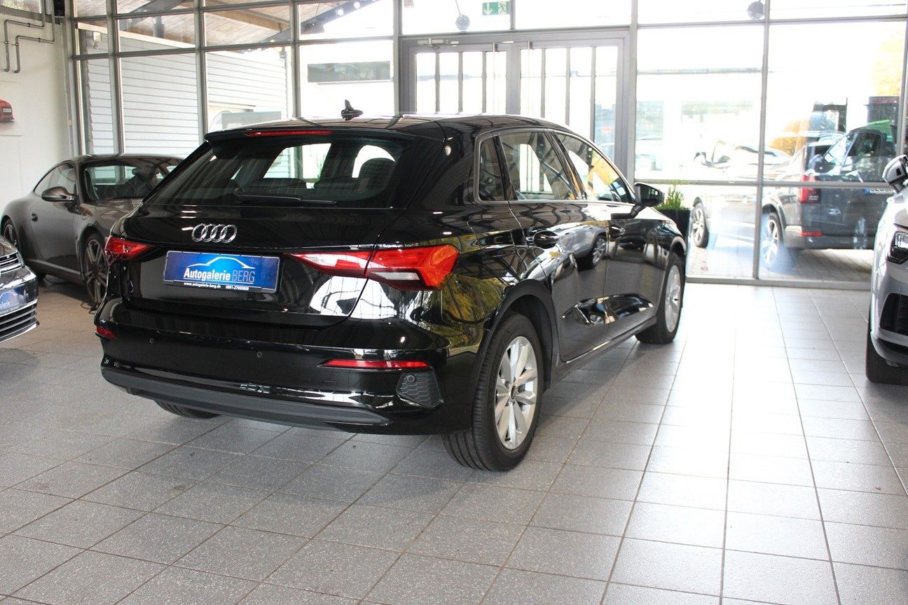 Audi A3 Sportback 35 TDi S-tronic Park Assist App DAB