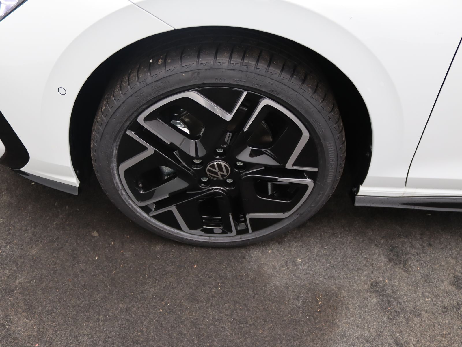 Volkswagen Golf R-Line 2.0 TDI DSG/ Matrix, AHK, 360°Kamera