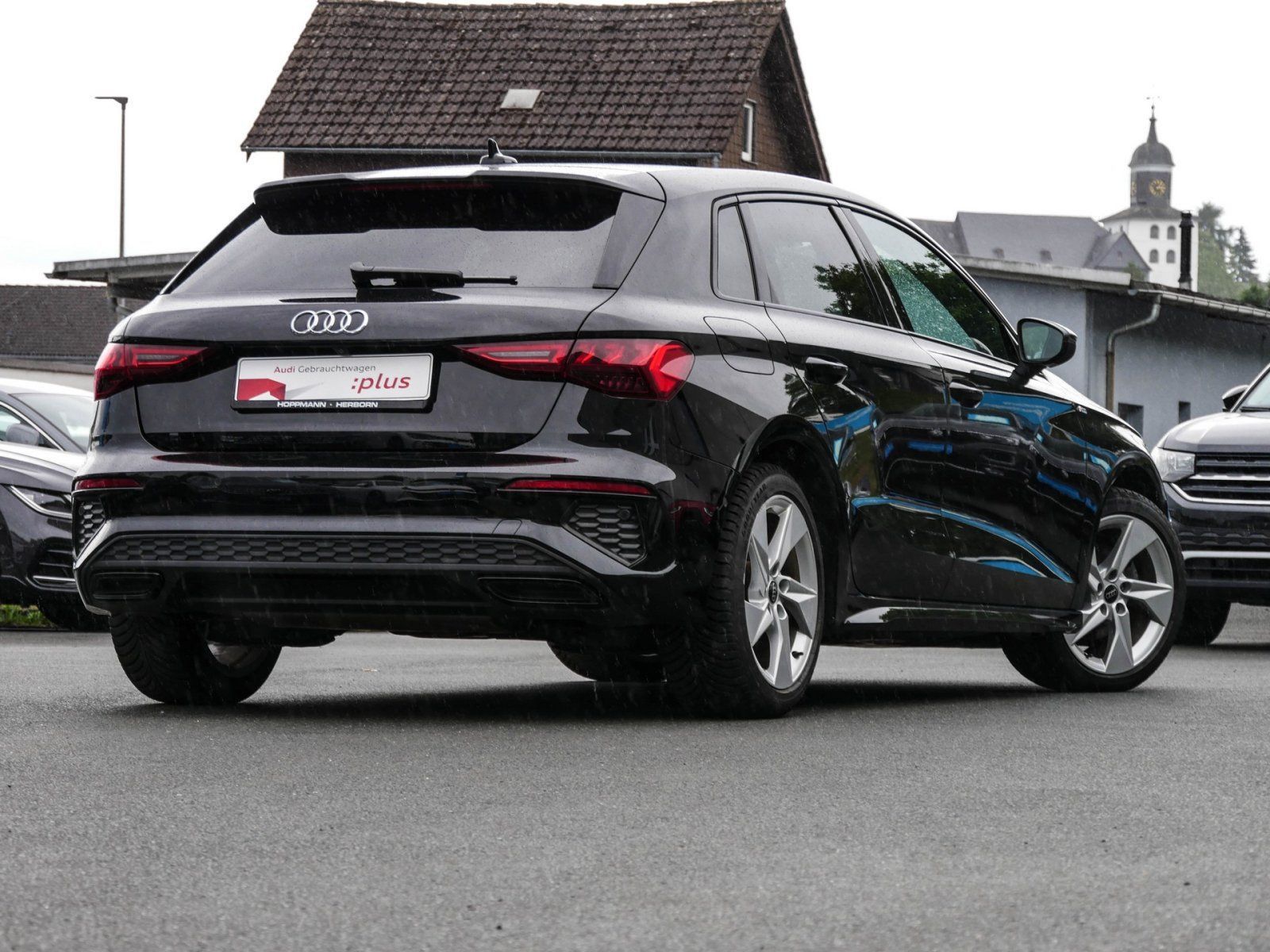 Audi A3 Sportback 35 TFSI S-Line Black - Samsaru's Car Outlet