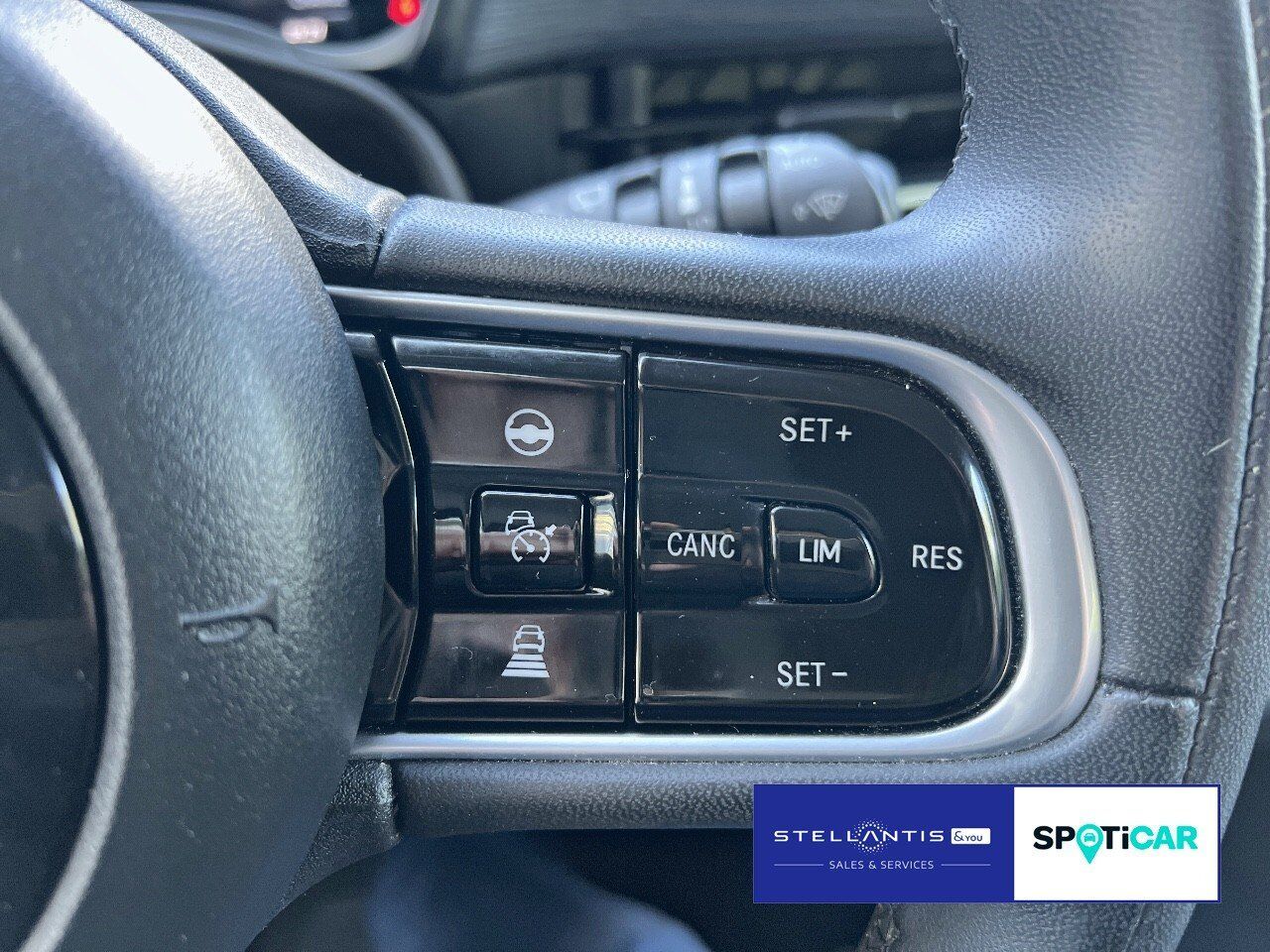 Fiat 500e Icon - Samsaru's Car Outlet