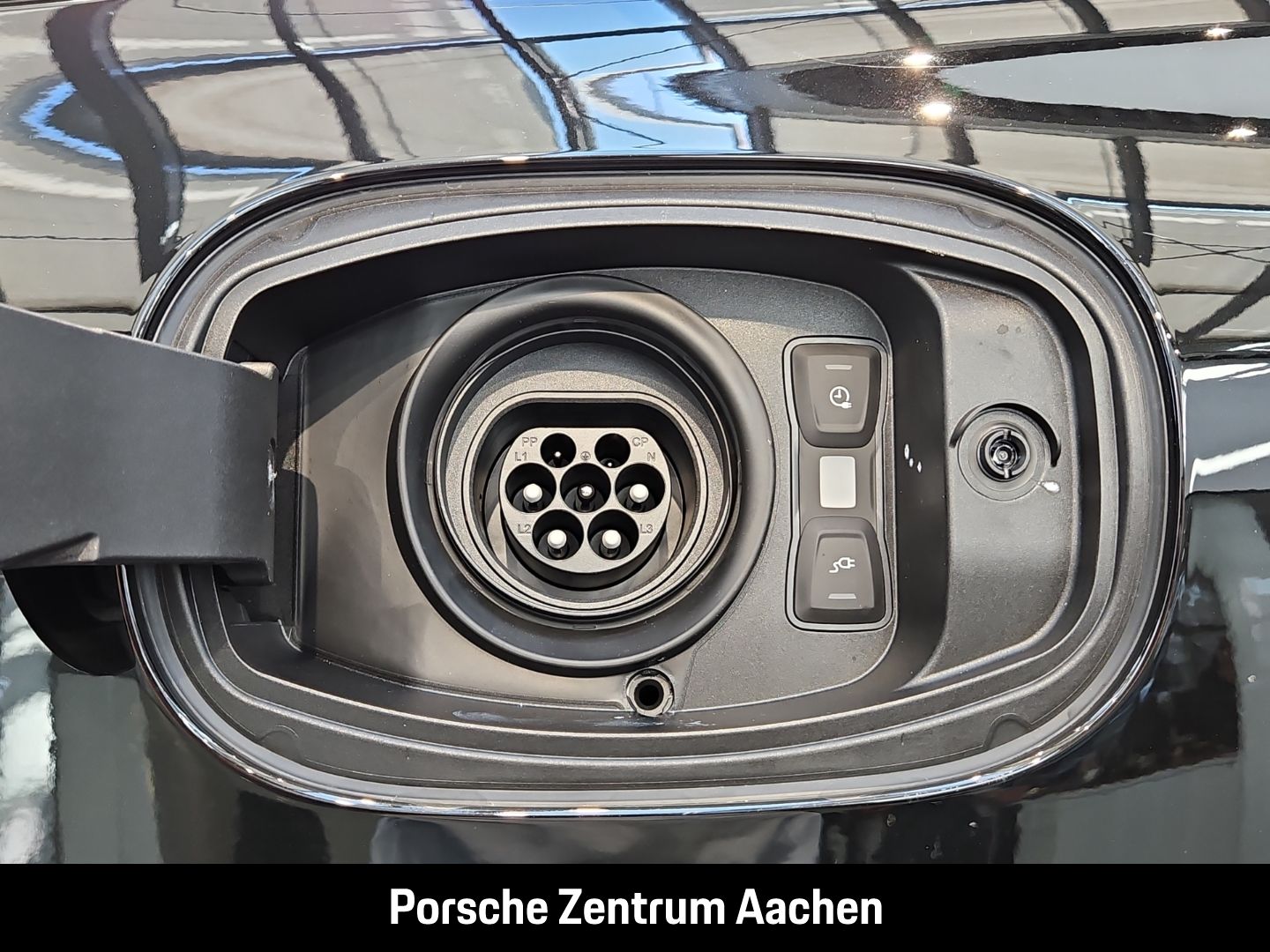Porsche Cayenne S E-Hybrid Coupe BOSE Sportabgasanlage