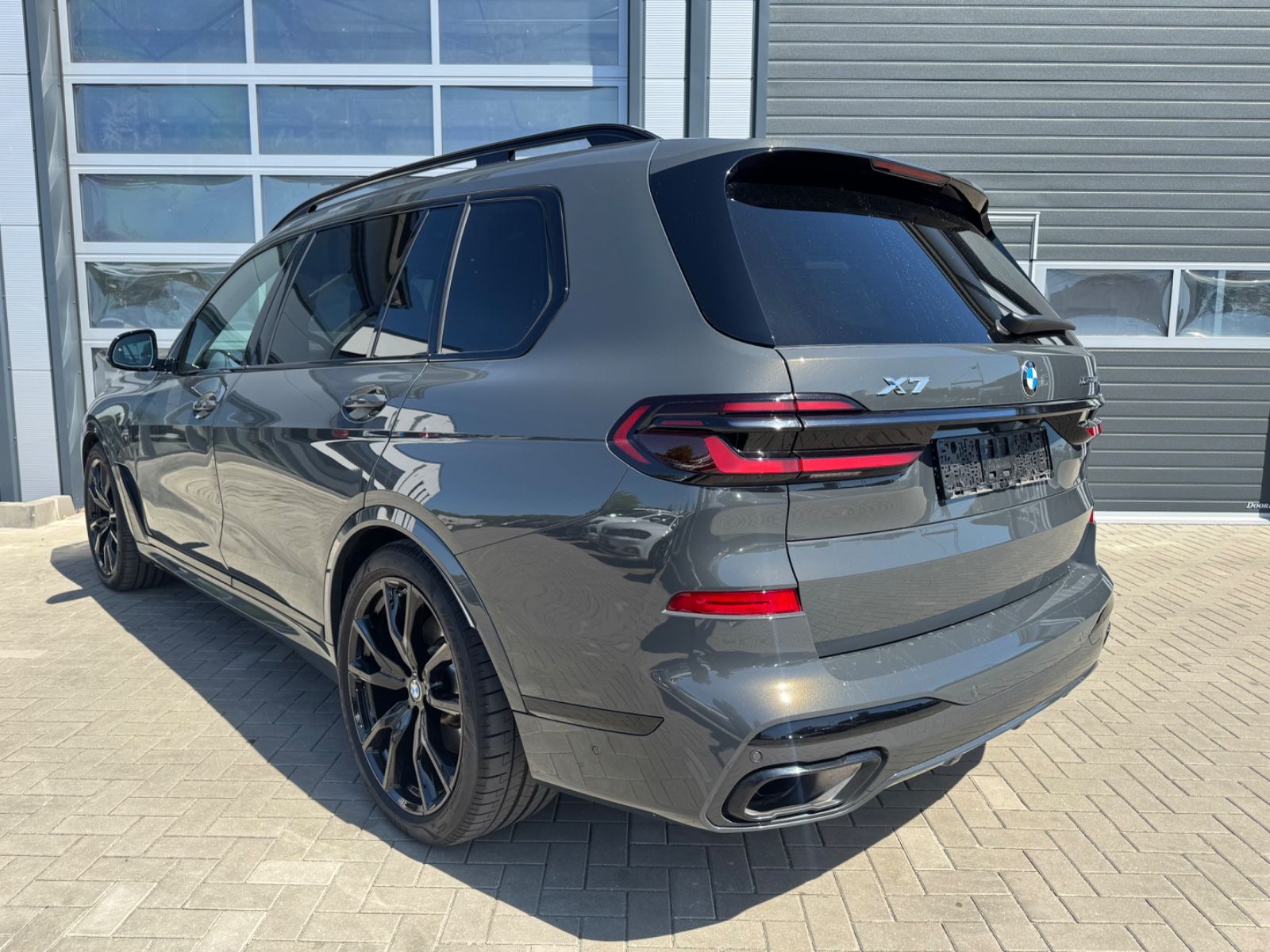 BMW X7 BowersWilk. M-Pac Pro Krystal Executive Drive