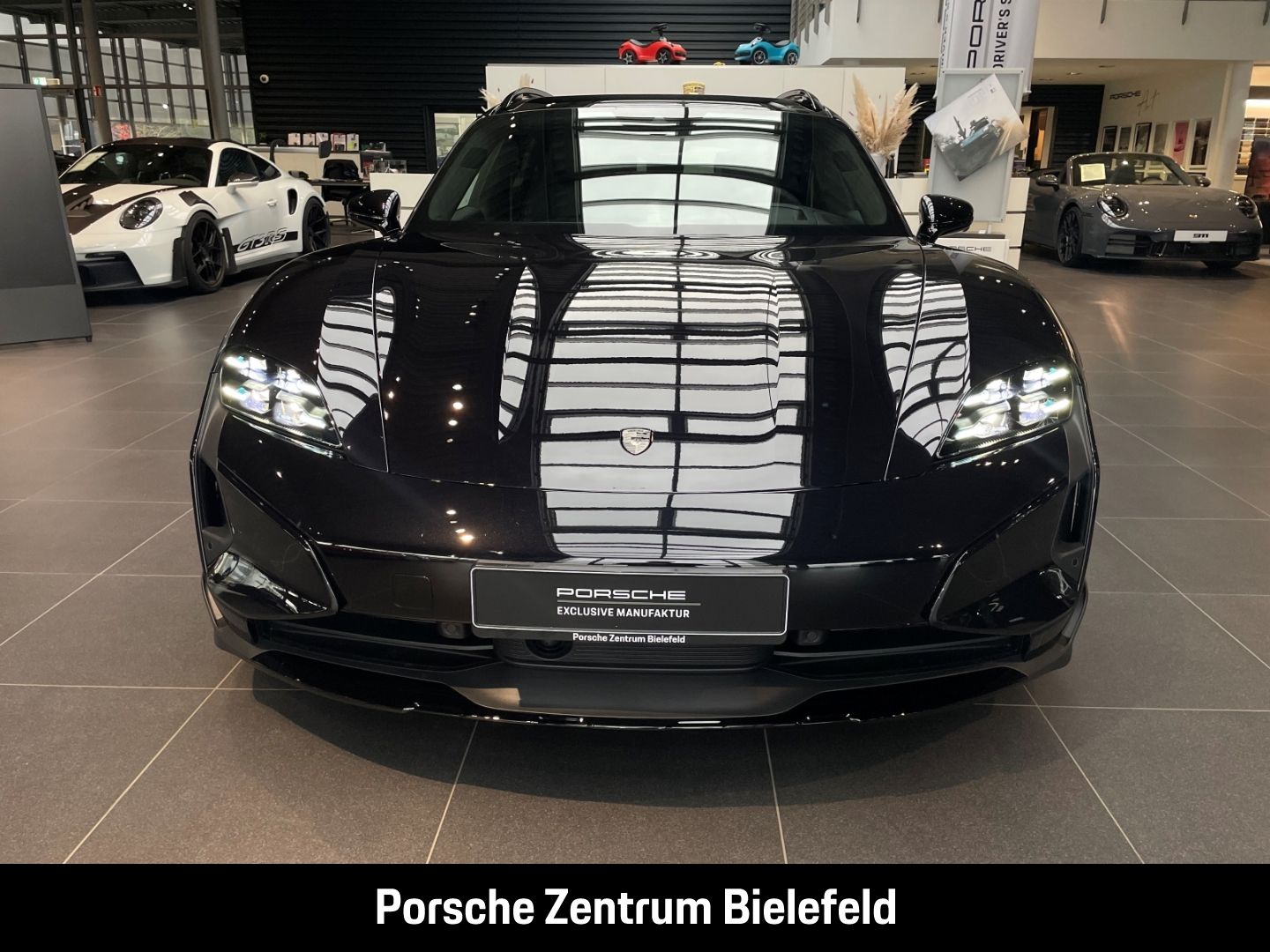 Porsche Taycan Turbo HA-Lenkung InnoDrive Sitzbelüftung