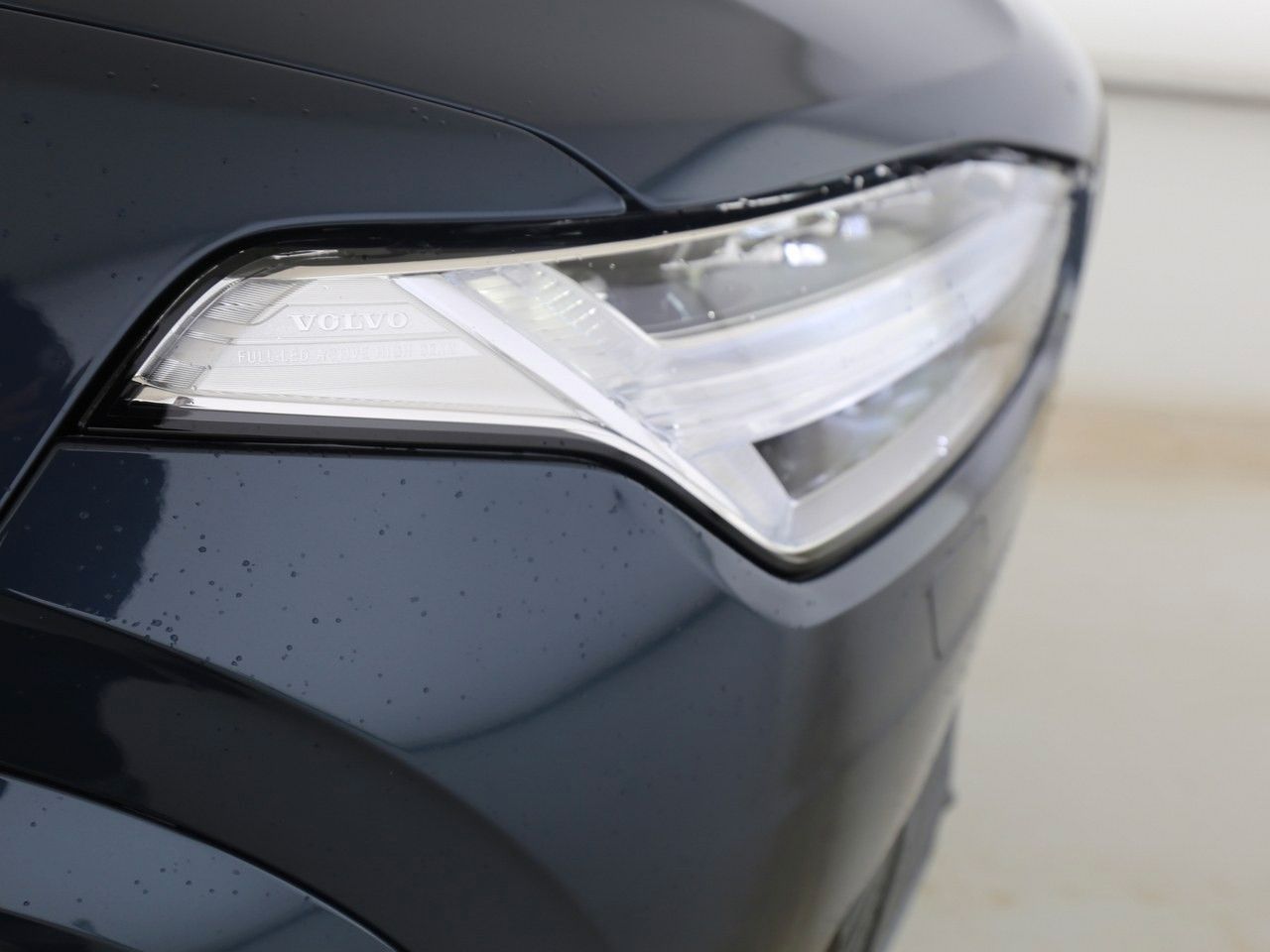 Volvo XC90 Ultra Dark Recharge Plug-In Hybrid AWD - Samsaru's Car Outlet