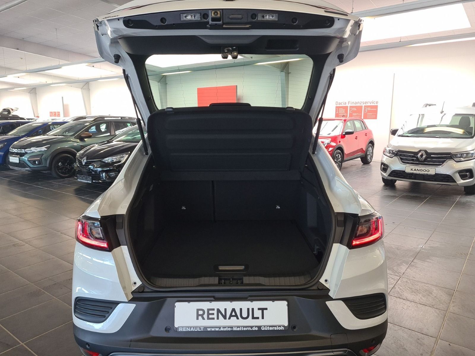 Renault ARKANA ESPRIT ALPINE Full Hybrid - Samsaru's Car Outlet