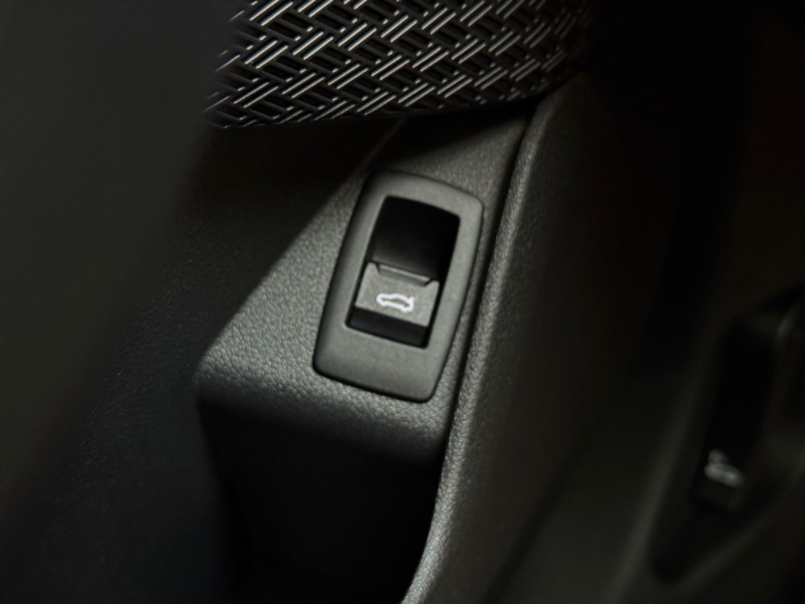 BMW X1 23d xDrive xLine - Samsaru's Car Outlet