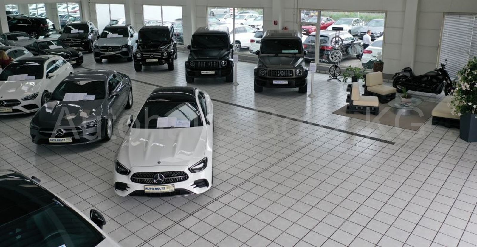 Mercedes-Benz GLC 300 e 4M AMG ENp 92300 Distr. Pano AHK 360 K