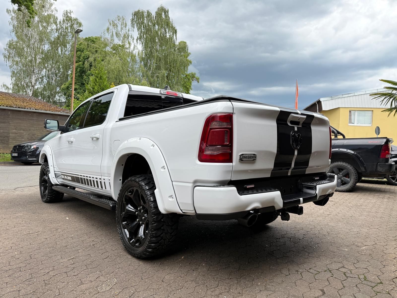 Dodge LONGHORN*4X4*DIGI-TACHO*12"RADIO*OFFROAD*AHK*NAV