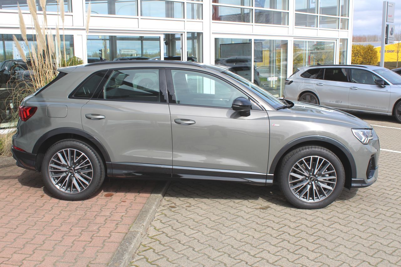 Audi Q3 S line 40 TFSI quattro S tronic - Samsaru's Car Outlet