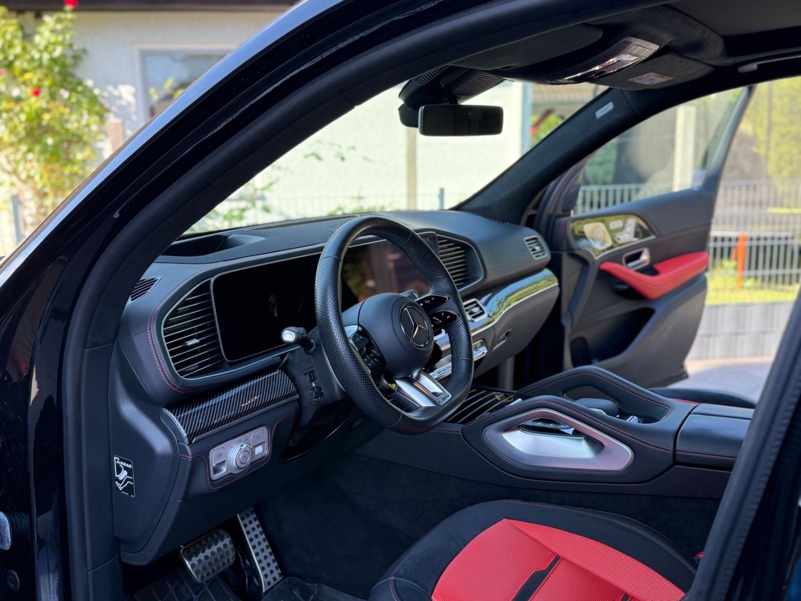 Mercedes-Benz GLE 63 AMG Black Red Seats Carbon