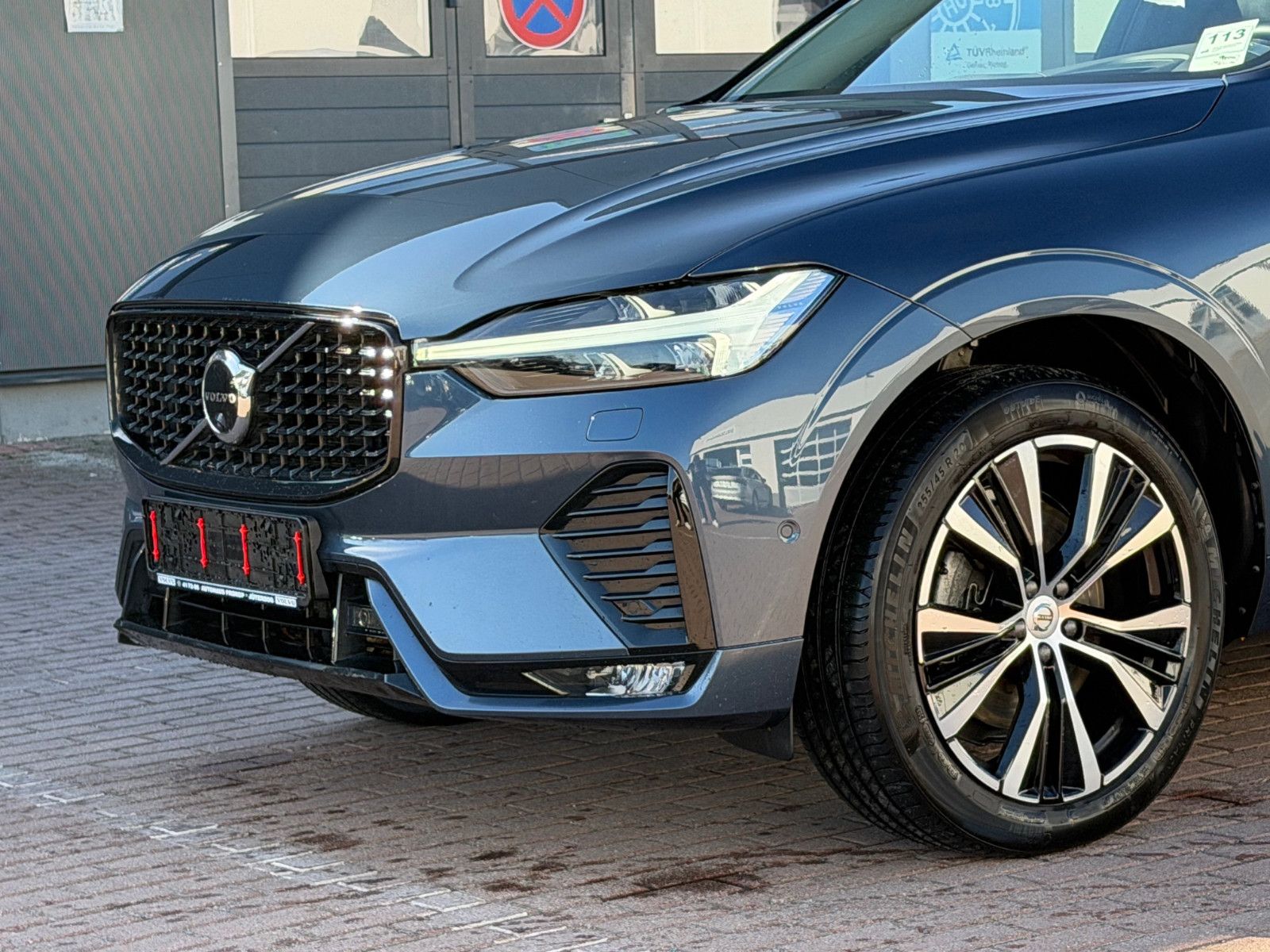 Volvo XC60 B5 D Ultimate Dark AWD*STHZG*PANO*360°*ACC