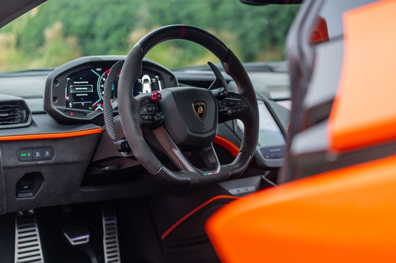 Lamborghini Revuelto *AD PERSONAM*CARBON*FULL ASSIST*SONUS*