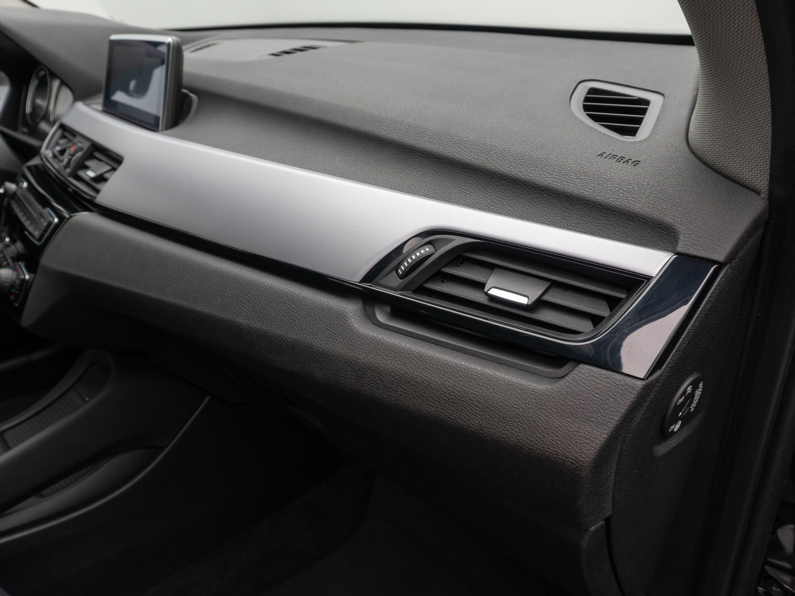BMW X1 xD25e - Samsaru's Car Outlet