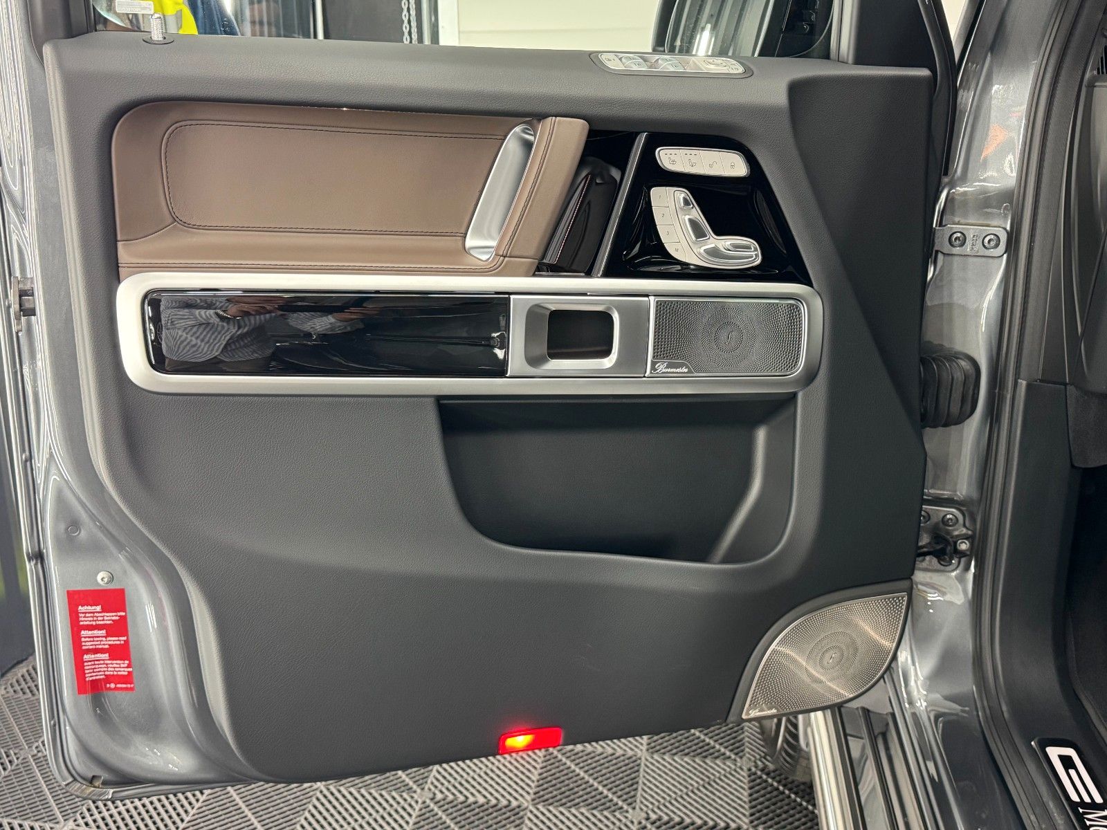 Mercedes-Benz G 500 Exclusive - Samsaru's Car Outlet