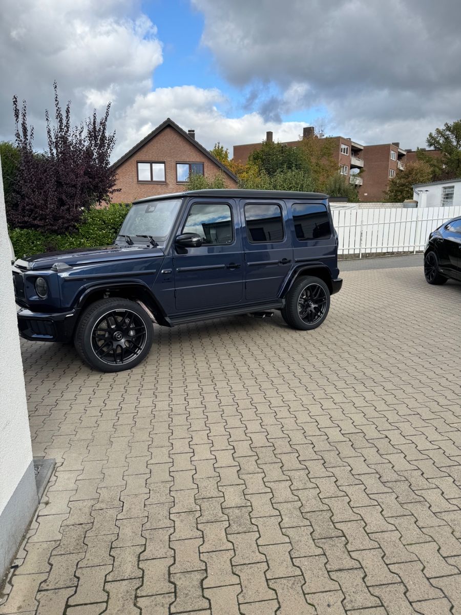 Mercedes-Benz G 63 AMG - Samsaru's Car Outlet