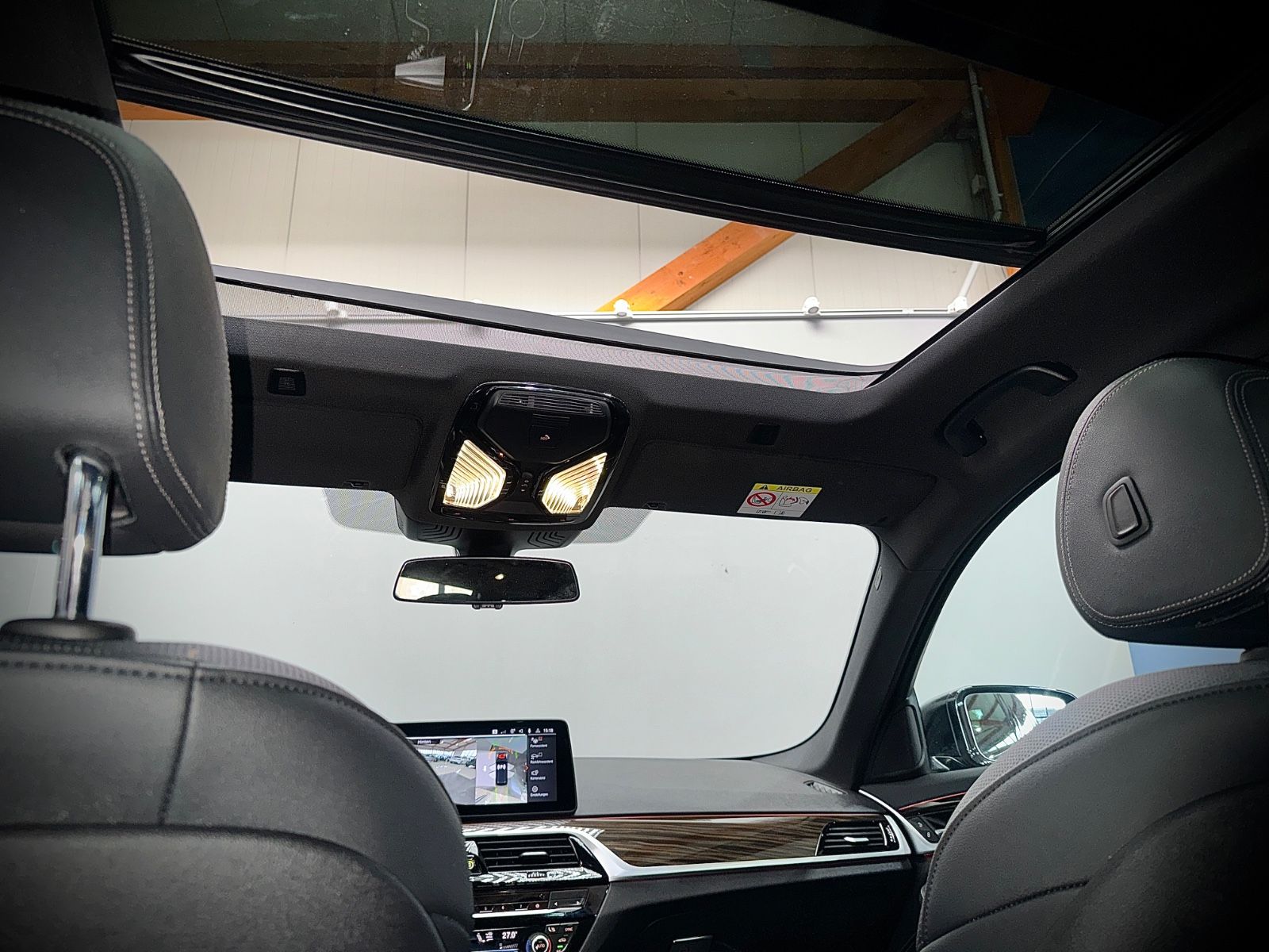 BMW 530d*X-DRIVE*M-SPORT*PANO*LASER*HUD*HiFi*1.Hd
