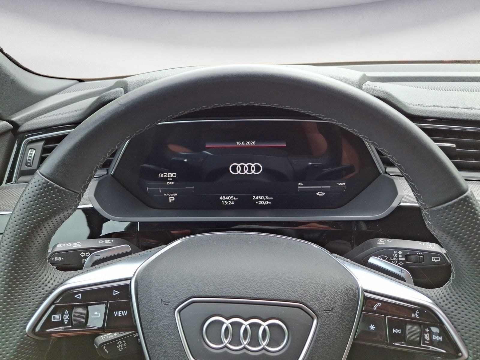 Audi Q8 S line 55 e-tron quattro