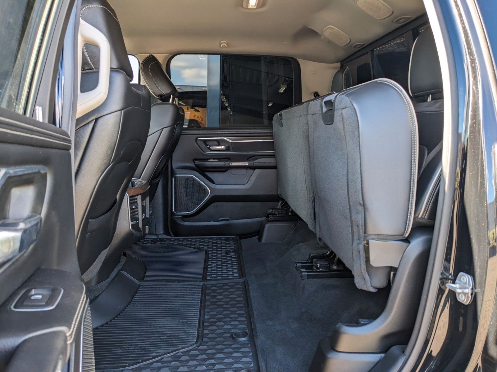 Dodge RAM 1500  Laramie  HEMI 5.7 LPG-Gas E-TORQUE 4x4