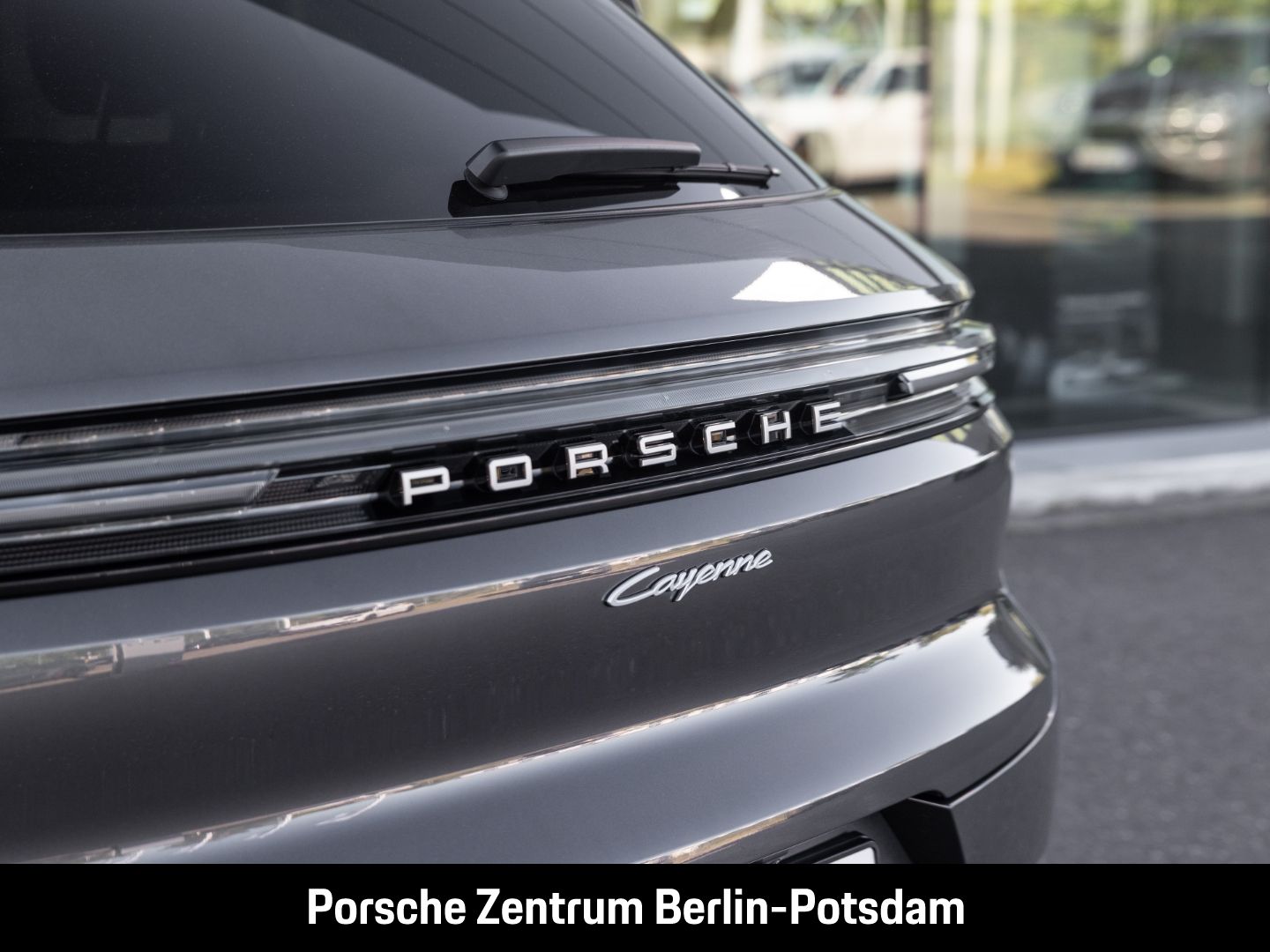 Porsche Cayenne E-Hybrid BOSE Luftfederung Panoramadach