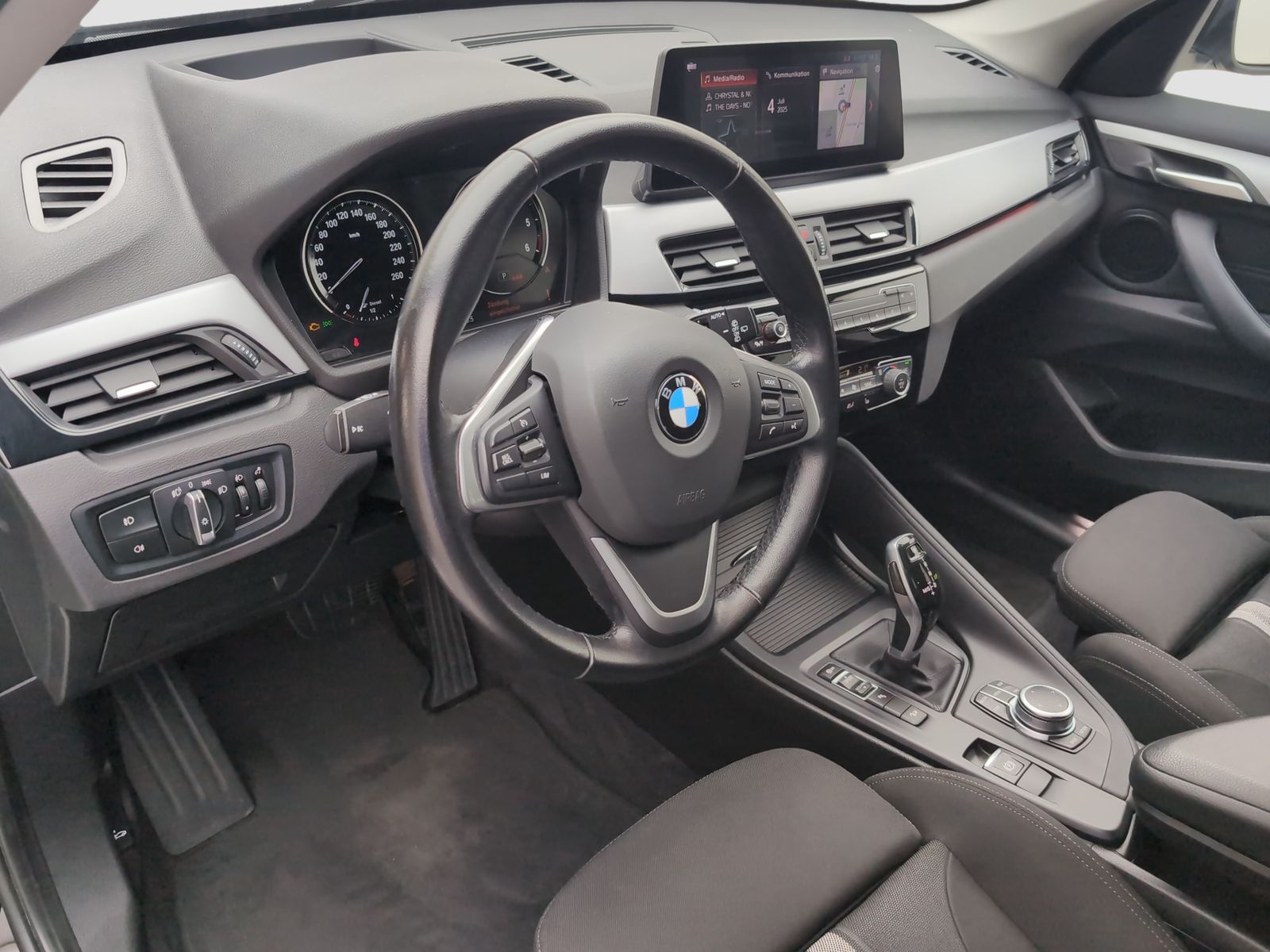 BMW X1 xDrive20d - Samsaru's Car Outlet