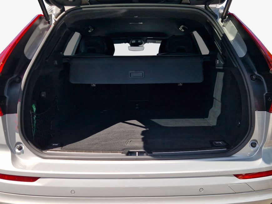 Volvo XC60 B5 B AWD Plus Dark