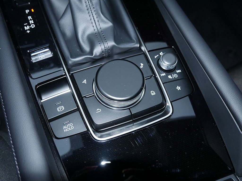 Mazda 3 e-SKYACTIV G 140 FWD Exclusive-Line HUD 360°