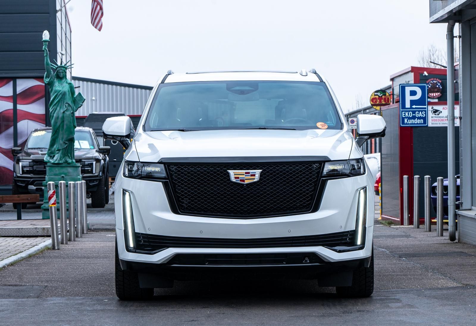 Cadillac Escalade 6,2l Sport Platinum,Nachtsicht,Luft,LPG