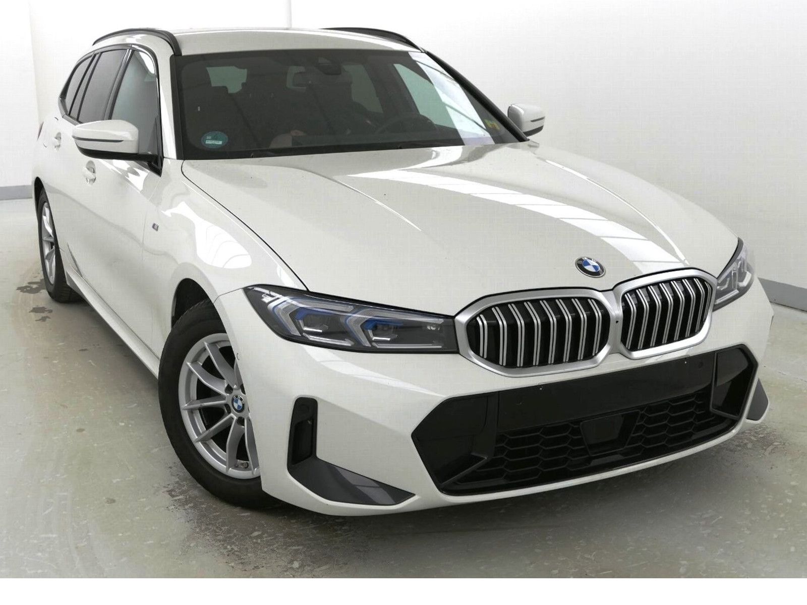 BMW 320i Touring M Sport HeadUp Memory 360°Kam AHK