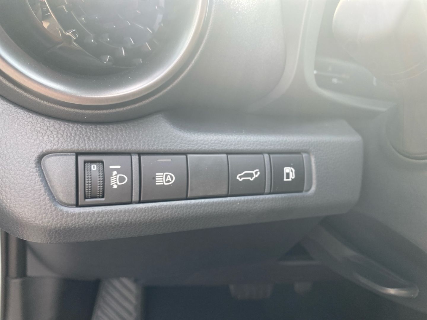 Toyota C-HR 1.8 Hybrid Teamplayer *LED*ACC*CAM*SHZ*PDC*