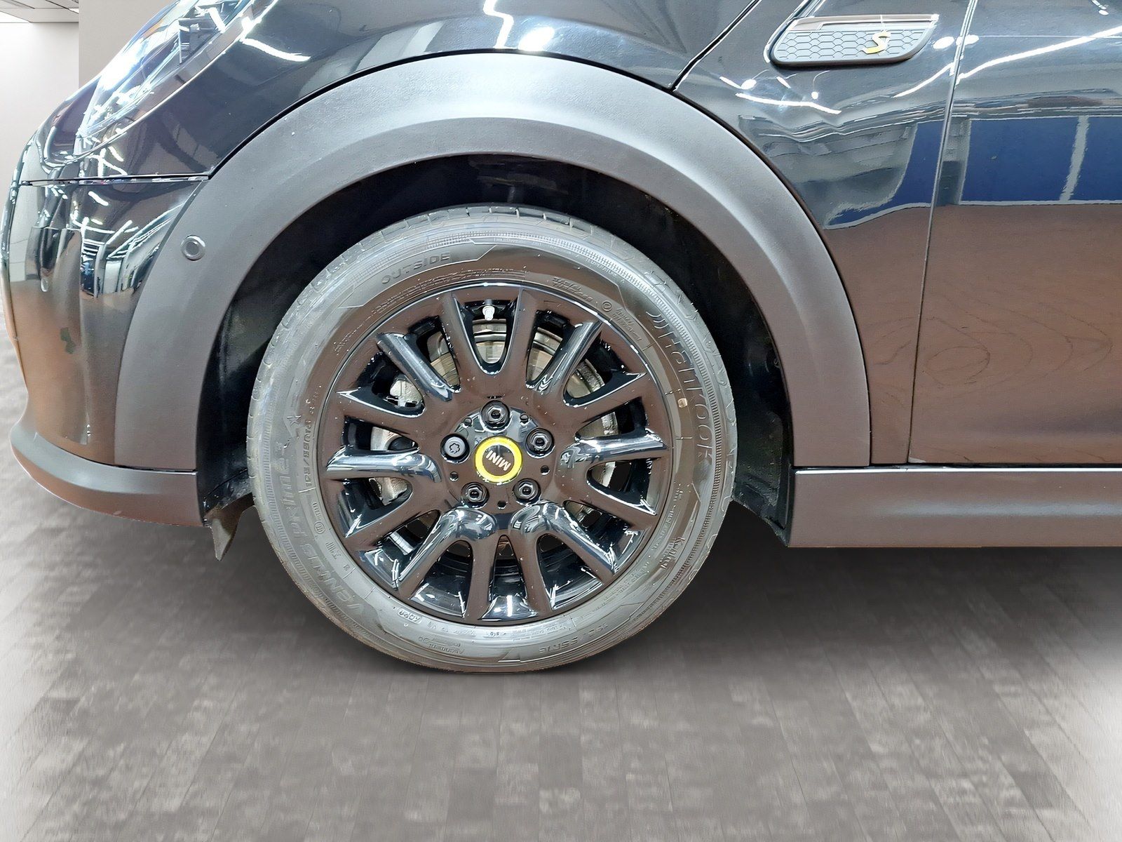 MINI Cooper SE - Samsaru's Car Outlet