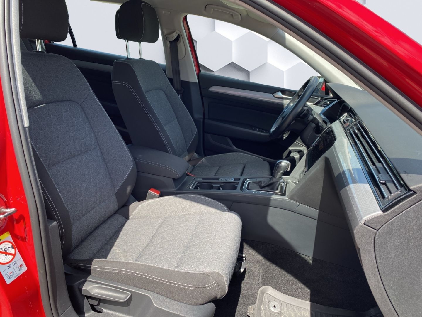 Volkswagen Passat Business 2.0TDI DSG - Samsaru's Car Outlet