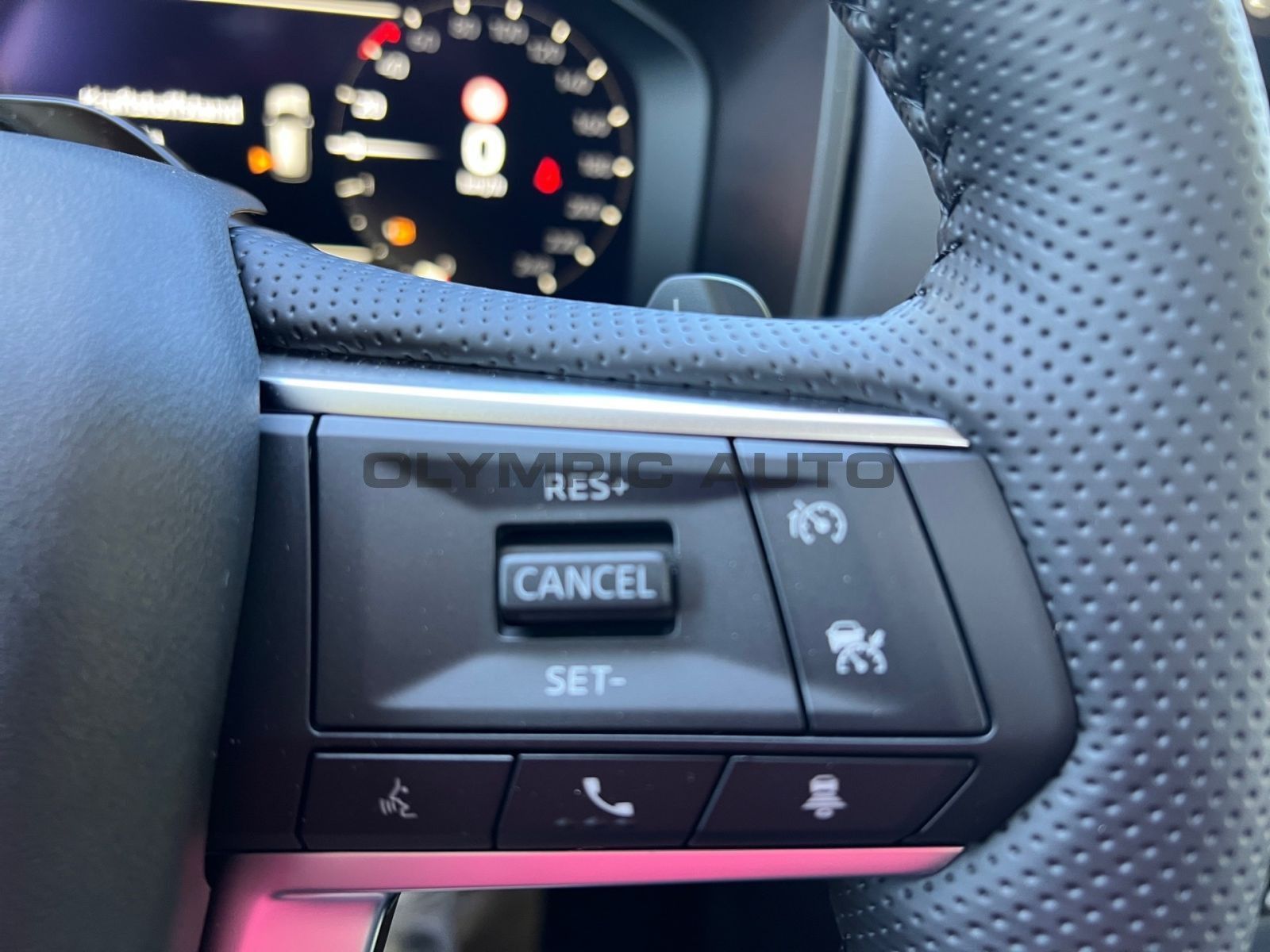 Mitsubishi Plug-In Hybrid Outlander Top  4WD LEDER STANDHZG