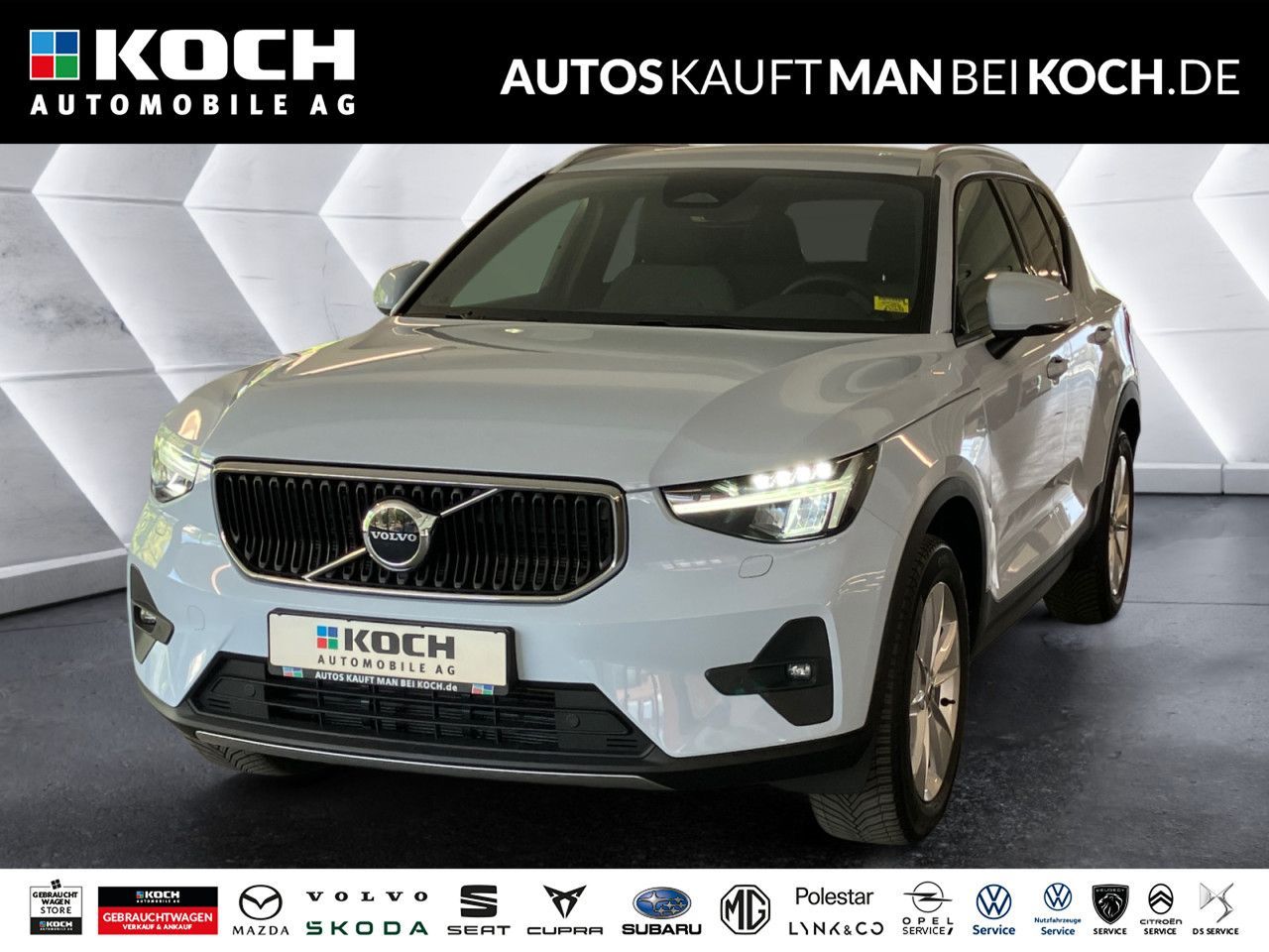 Volvo XC40 B3 DKG Core AHK LED SHZ/LHZ NAVI PDC/CAM!