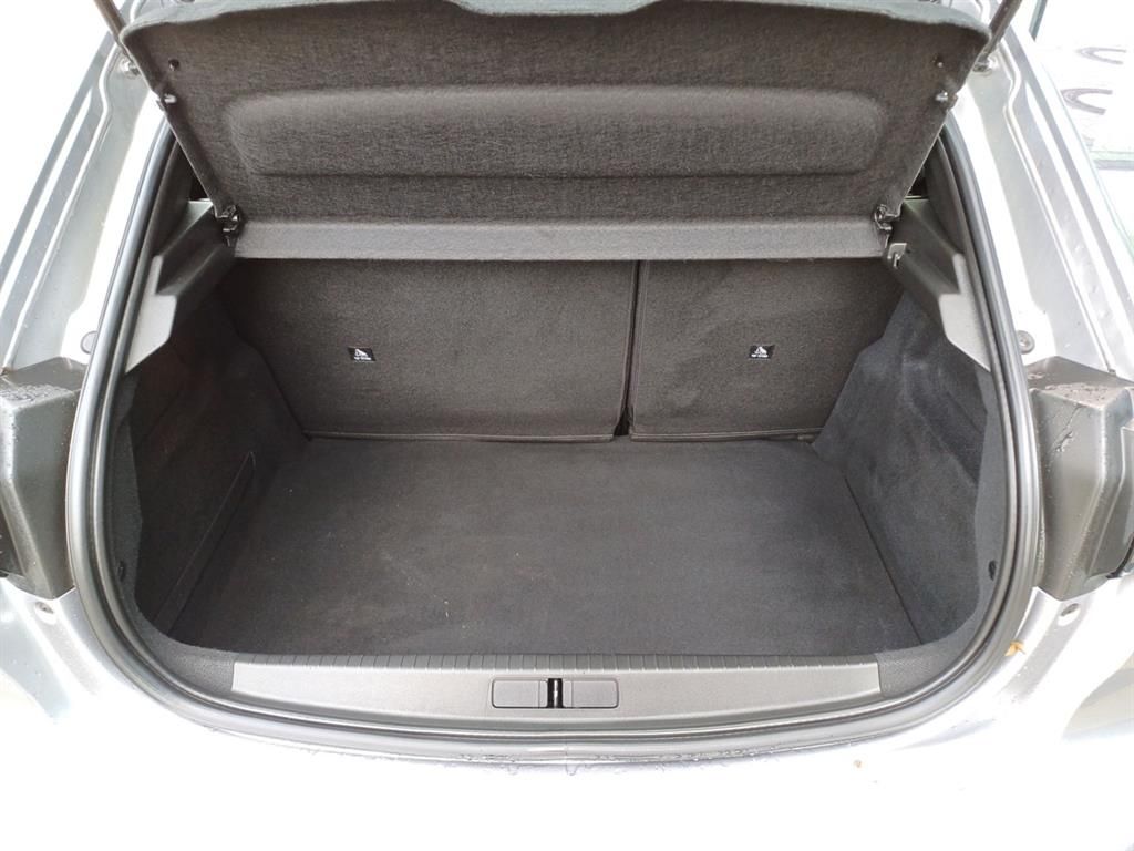 Peugeot e-208 Active Pack - Samsaru's Car Outlet