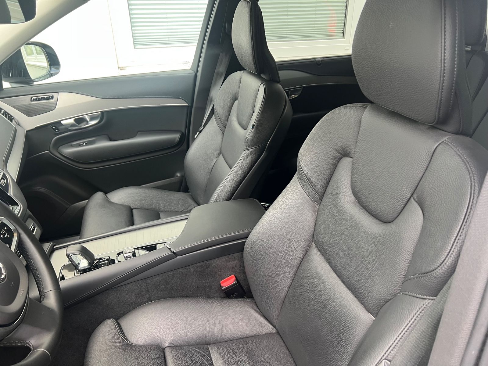Volvo XC90 Recharge T8 AWD Plus Dark Autom. GARANTIE