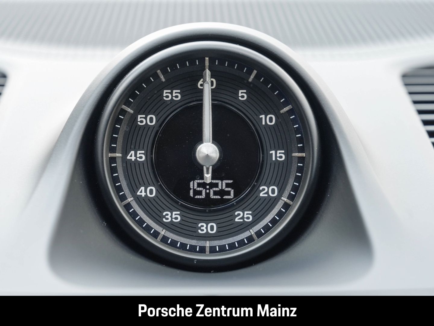 Porsche Cayenne E-Hybrid BOSE,Spo.Aga.,Pano.,HUD,Beif.Di