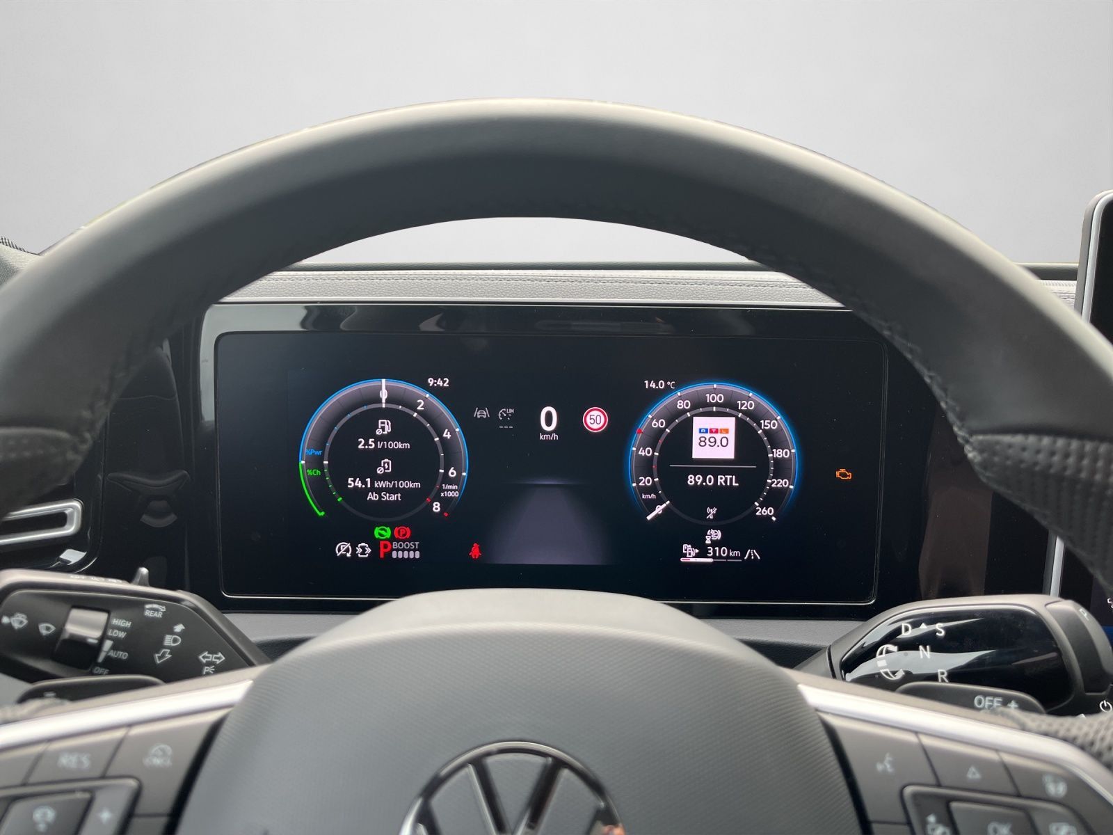 Volkswagen Tiguan R-Line 1.5 eHybrid PANO HD-MATRIX AHK 360